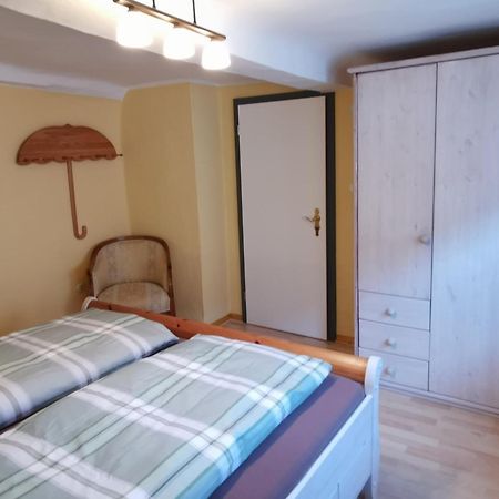 Ferienhaus Vom Bahratal Hausen  Bagian luar foto
