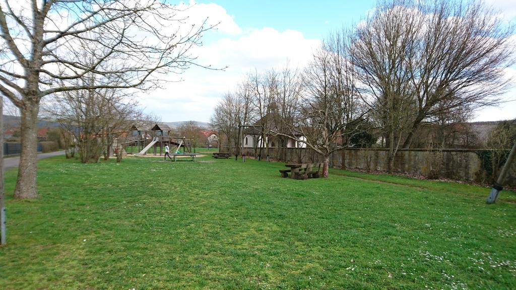 Ferienhaus Vom Bahratal Hausen  Bagian luar foto