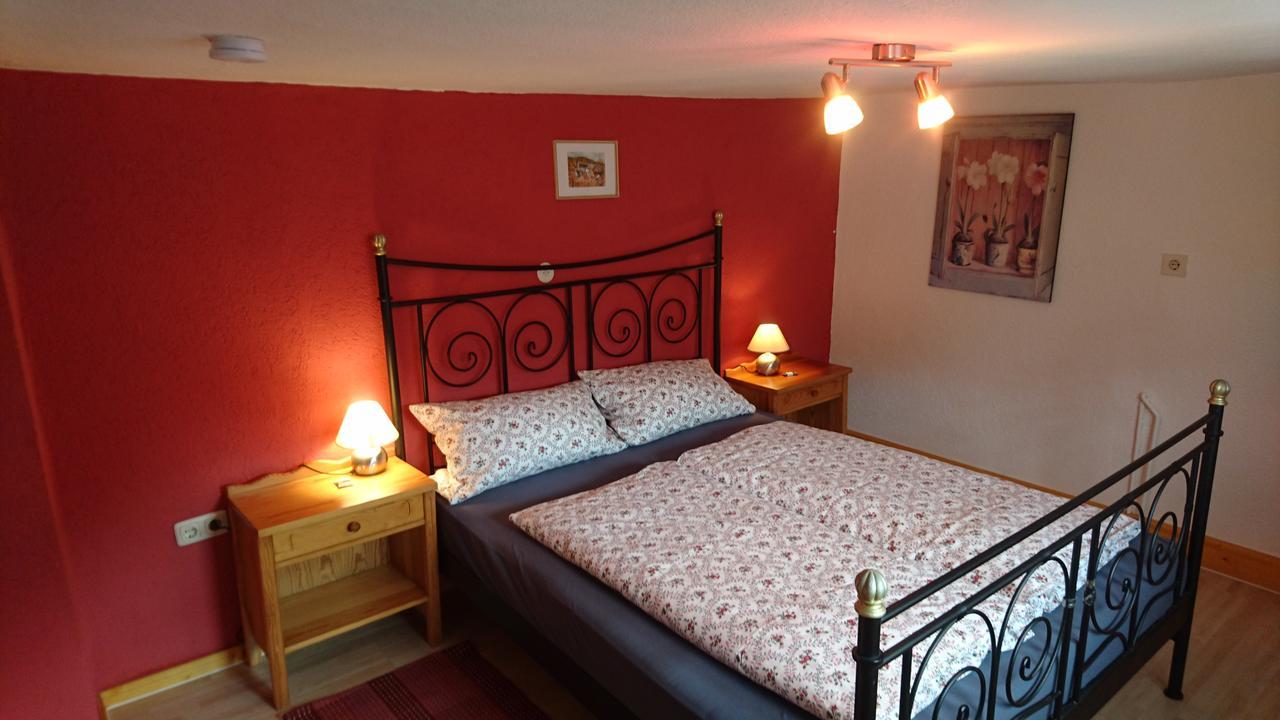 Ferienhaus Vom Bahratal Hausen  Bagian luar foto