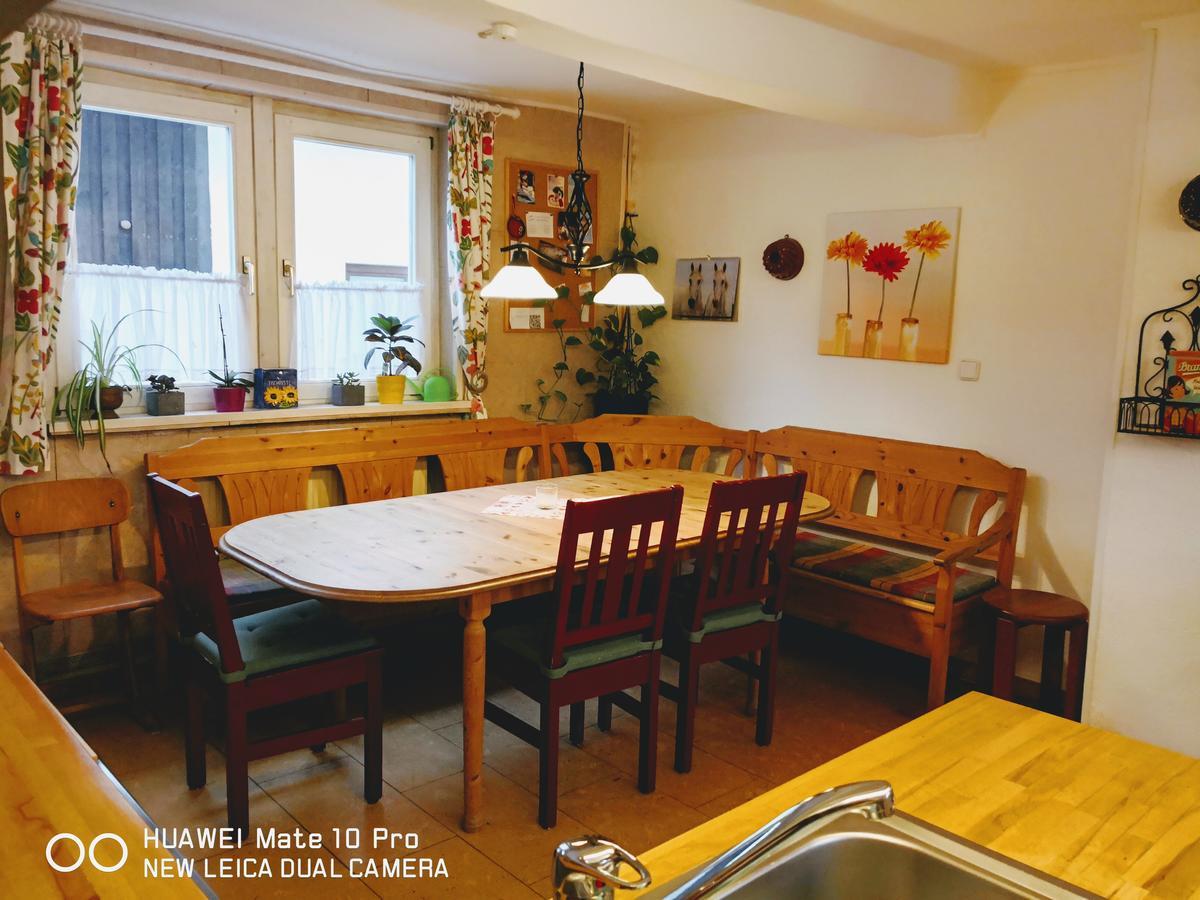 Ferienhaus Vom Bahratal Hausen  Bagian luar foto