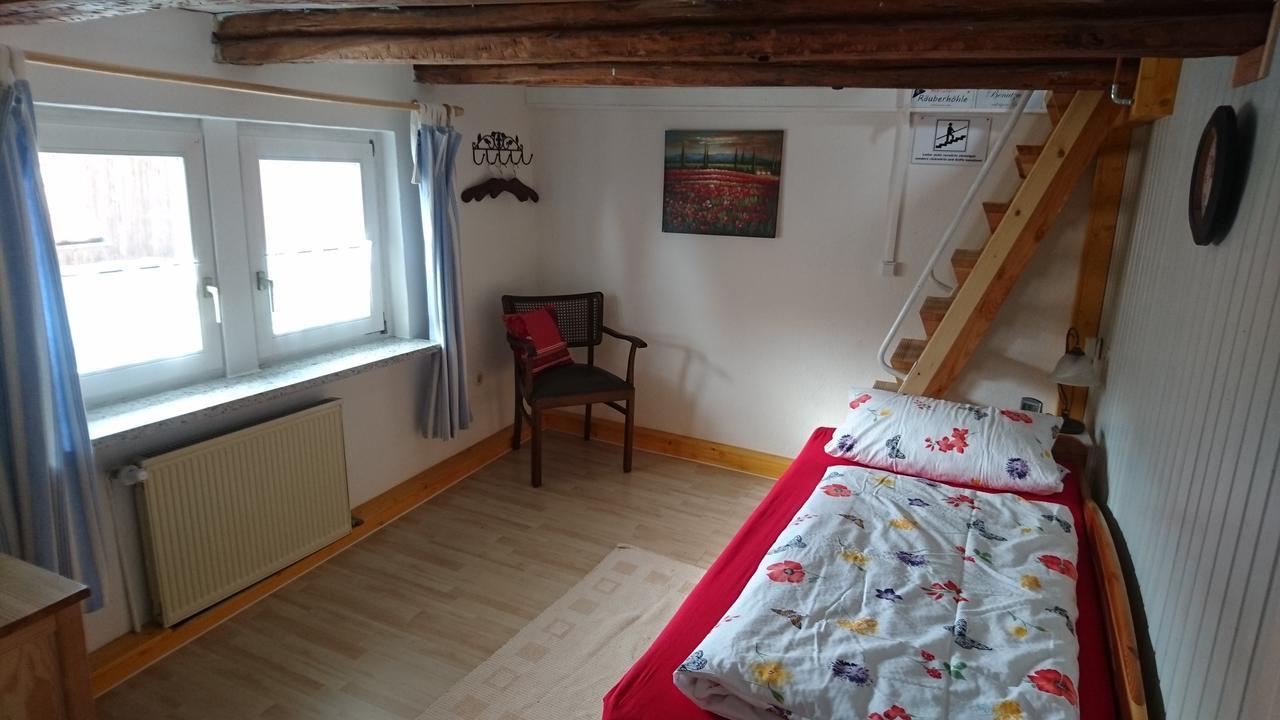 Ferienhaus Vom Bahratal Hausen  Bagian luar foto
